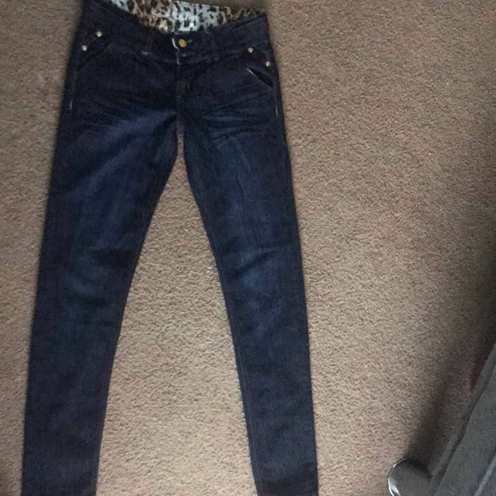 B. B. Jeans - Picture 2 of 3